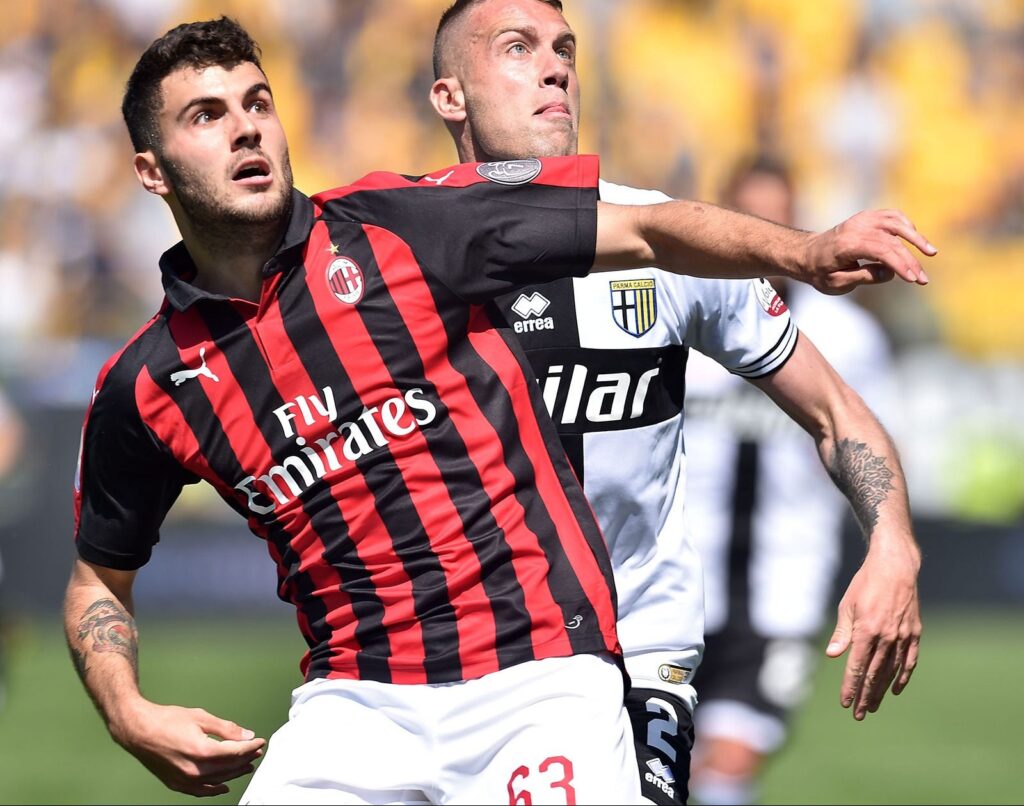 Nhận định soi kèo Milan vs Parma lúc 18h30 ngày 26/1/2025 nhan-dinh-soi-keo-milan-vs-parma-luc-18h30-ngay-26-1-2025-1